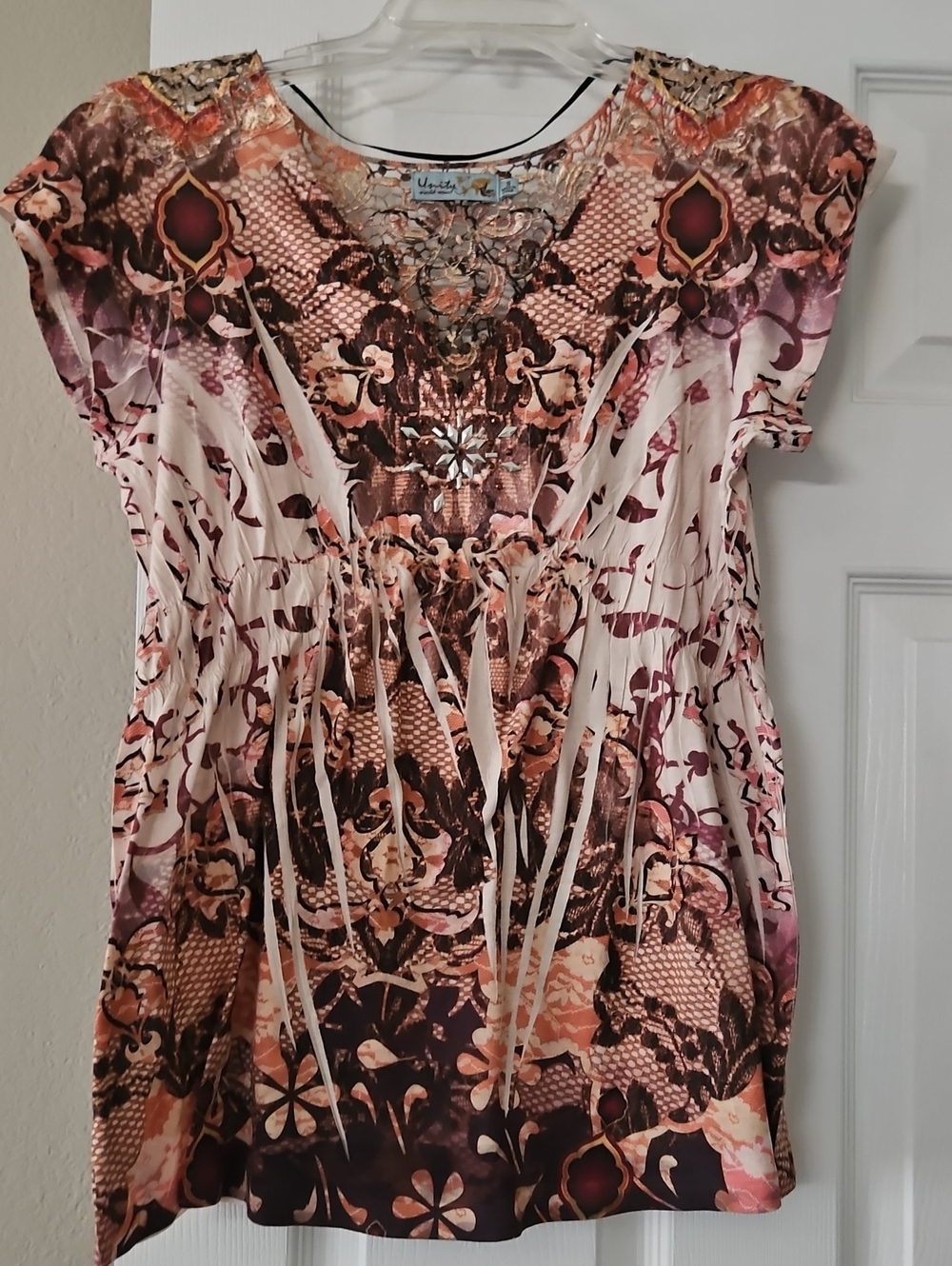 Unity Wanted Wear Women's Brown Colorful Blouse.